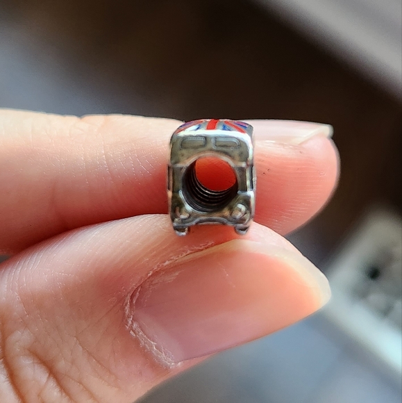 Pandora UK double decker Charm - Picture 3 of 4